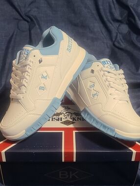 British Knights Low "Carolina Blue" New In Original Box! Women 9/Youth 7